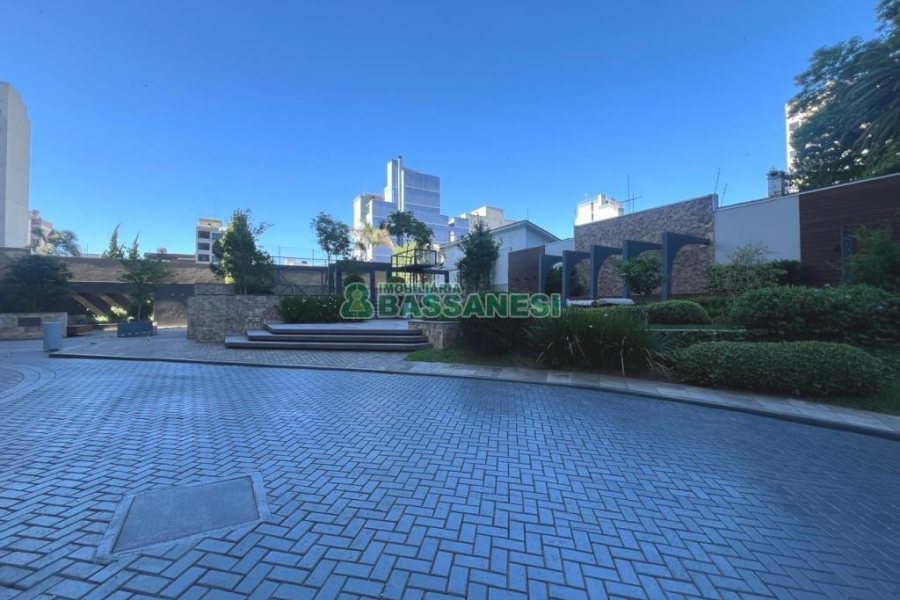 Apartamento com 178m², 2 dormitórios, 2 vagas, no bairro Exposição em Caxias do Sul para Comprar