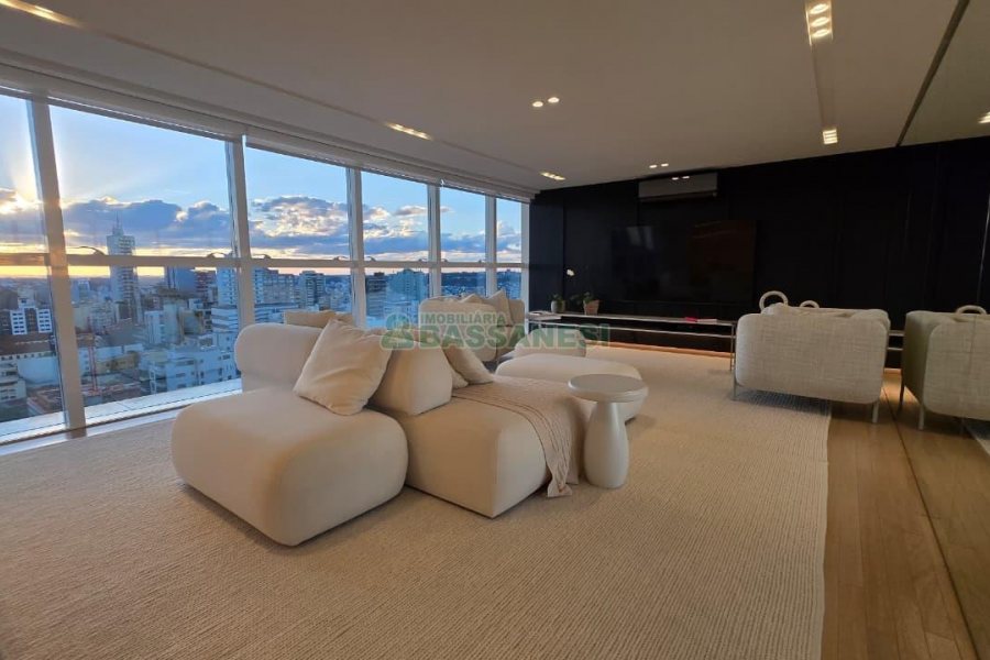 Apartamento com 178m², 2 dormitórios, 2 vagas, no bairro Exposição em Caxias do Sul para Comprar
