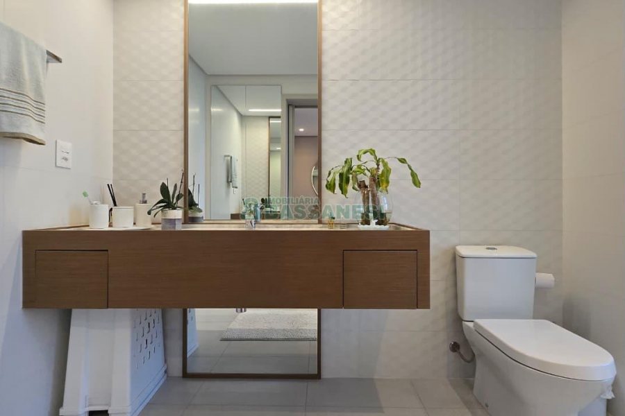 Apartamento com 178m², 2 dormitórios, 2 vagas, no bairro Exposição em Caxias do Sul para Comprar