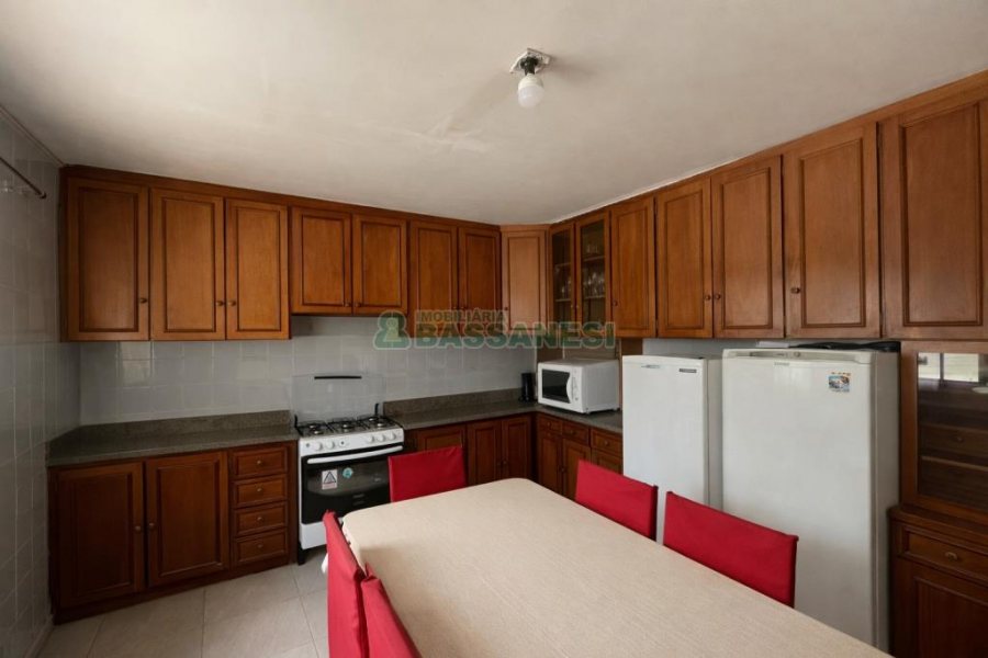 Apartamento com 85m², 3 dormitórios, no bairro Rio Branco em Caxias do Sul para Comprar