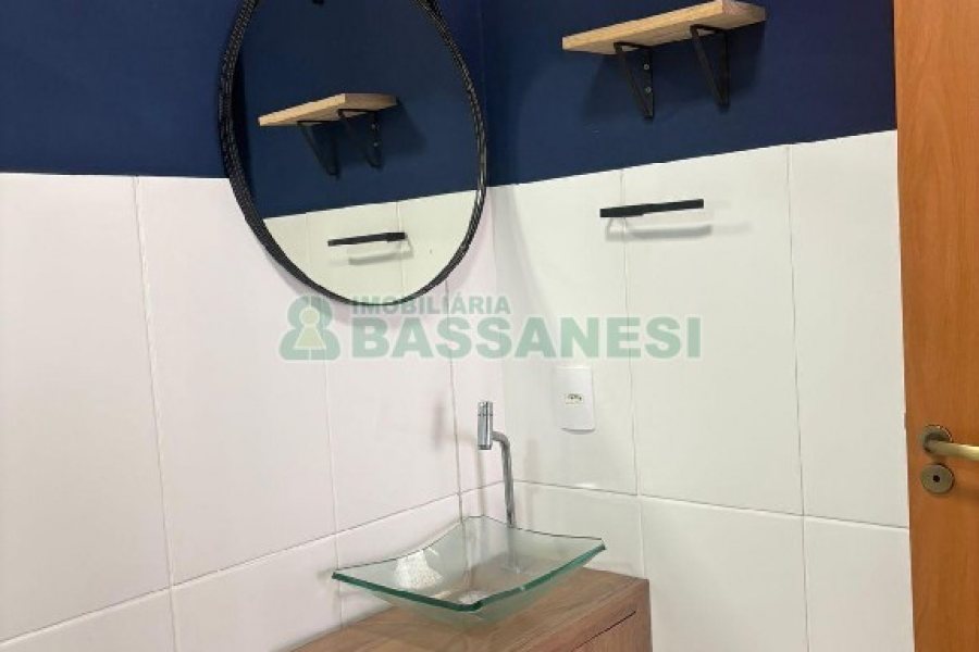 Apto Mobiliado com 47m², 2 dormitórios, 1 vaga, no bairro Bela Vista em Caxias do Sul para Alugar