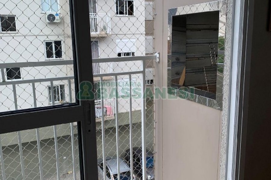 Apto Mobiliado com 47m², 2 dormitórios, 1 vaga, no bairro Bela Vista em Caxias do Sul para Alugar