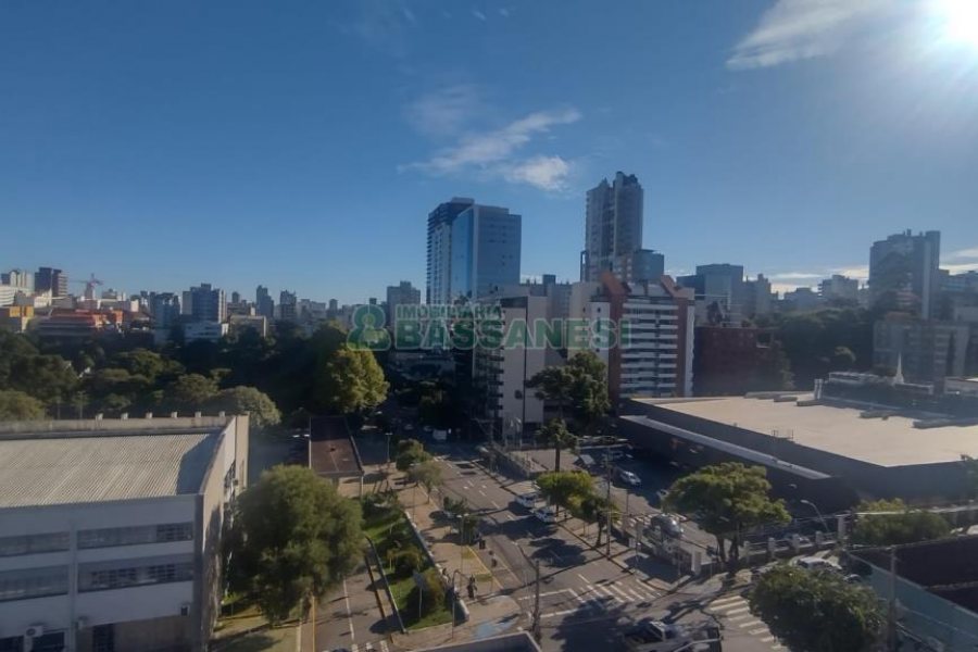 Apartamento com 119m², 3 dormitórios, 2 vagas, no bairro Centro em Caxias do Sul para Comprar