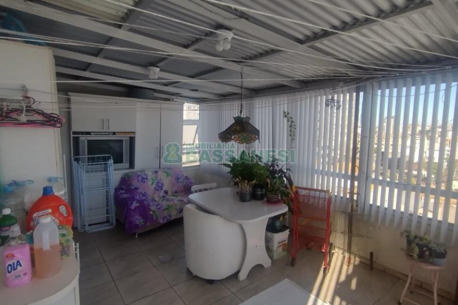 Apartamento com 119m², 3 dormitórios, 2 vagas, no bairro Centro em Caxias do Sul para Comprar