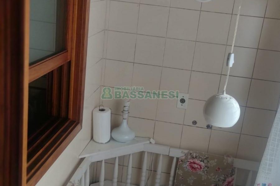 Apartamento com 119m², 3 dormitórios, 2 vagas, no bairro Centro em Caxias do Sul para Comprar