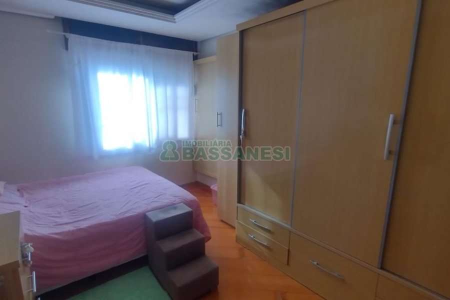 Apartamento com 119m², 3 dormitórios, 2 vagas, no bairro Centro em Caxias do Sul para Comprar