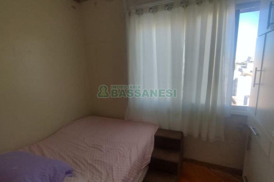 Apartamento com 119m², 3 dormitórios, 2 vagas, no bairro Centro em Caxias do Sul para Comprar
