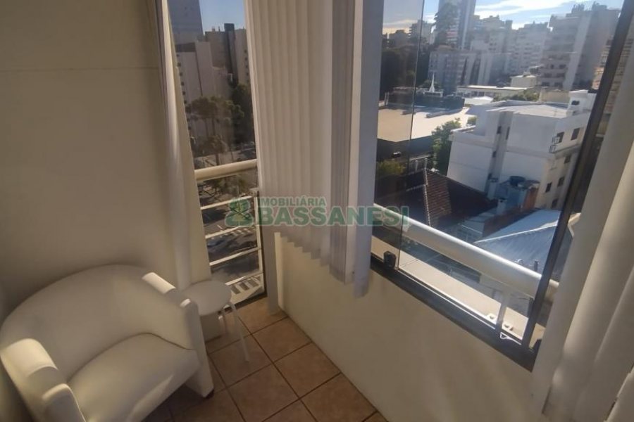 Apartamento com 119m², 3 dormitórios, 2 vagas, no bairro Centro em Caxias do Sul para Comprar