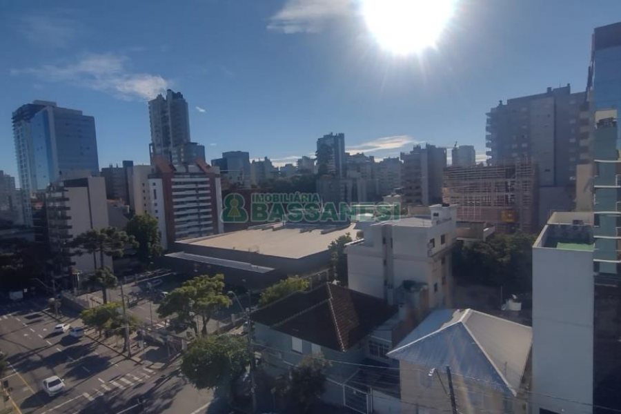 Apartamento com 119m², 3 dormitórios, 2 vagas, no bairro Centro em Caxias do Sul para Comprar