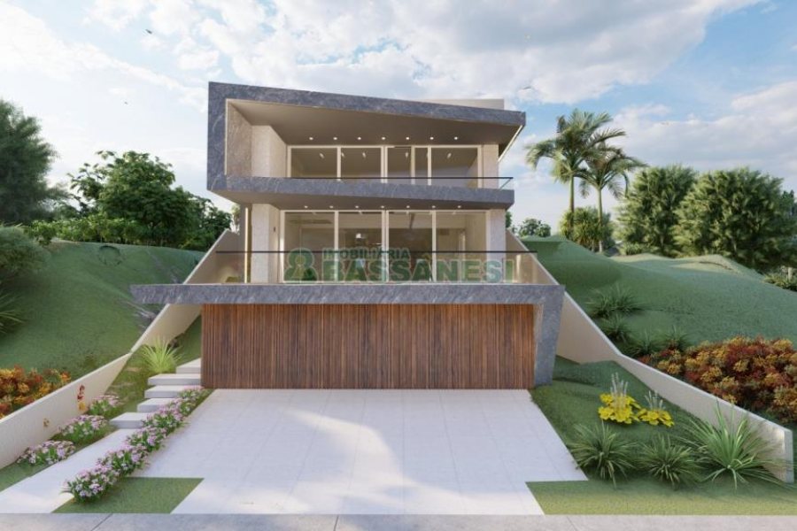 Casa com 673m², 4 dormitórios, 4 vagas, no bairro Nossa Senhora da Saúde em Caxias do Sul para Comprar