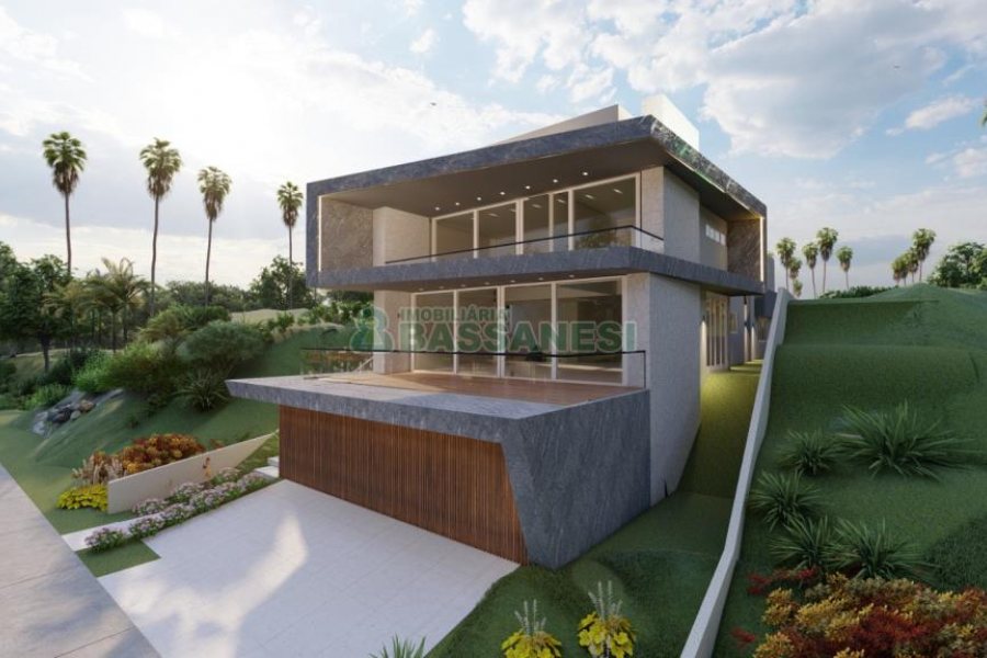 Casa com 673m², 4 dormitórios, 4 vagas, no bairro Nossa Senhora da Saúde em Caxias do Sul para Comprar