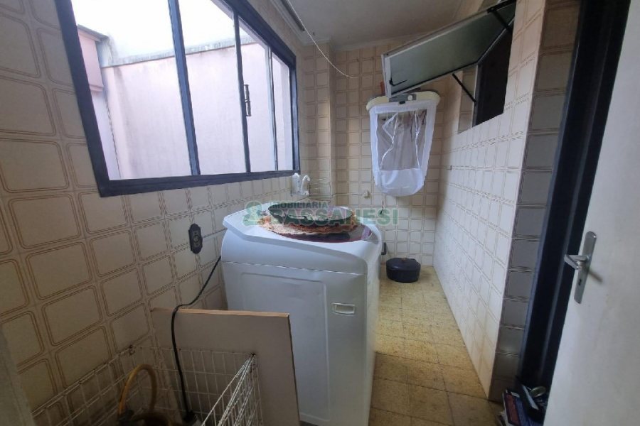 Apartamento com 80m², 3 dormitórios, no bairro São Pelegrino em Caxias do Sul para Alugar