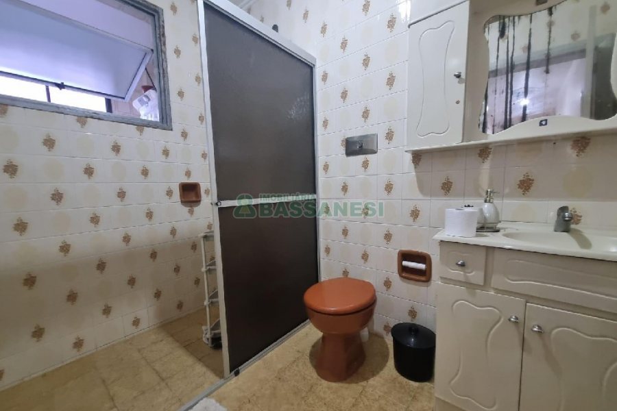 Apartamento com 80m², 3 dormitórios, no bairro São Pelegrino em Caxias do Sul para Alugar