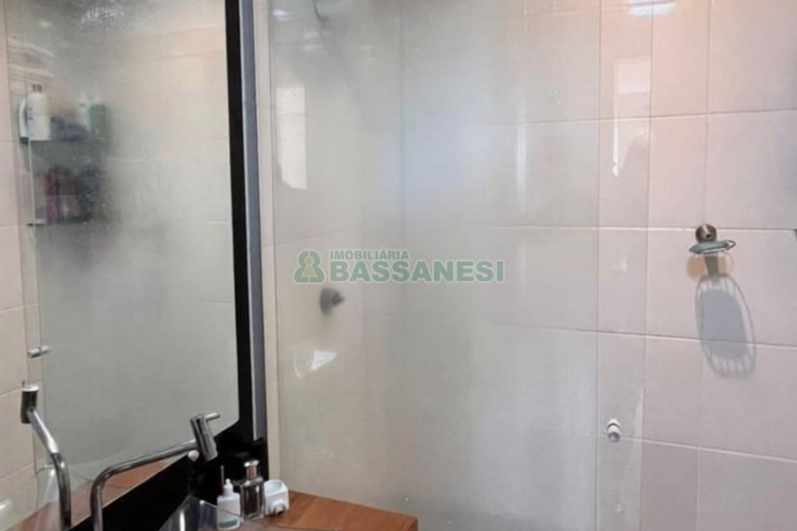 Apartamento com 113m², 2 dormitórios, 1 vaga, no bairro Presidente Vargas em Caxias do Sul para Comprar