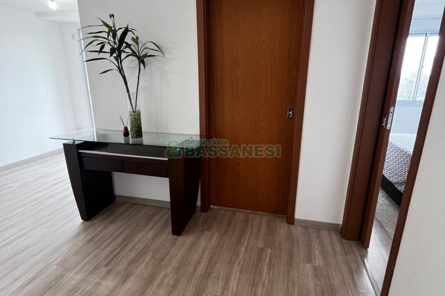 Apartamento com 60m², 2 dormitórios, 1 vaga, no bairro Petrópolis em Caxias do Sul para Alugar