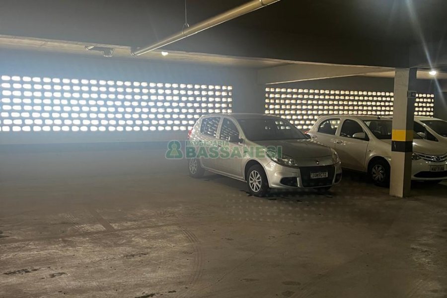 Apartamento com 60m², 2 dormitórios, 1 vaga, no bairro Petrópolis em Caxias do Sul para Alugar