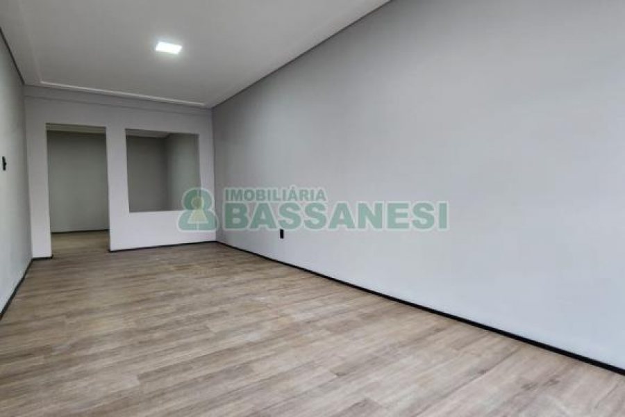 Sala com 61m², no bairro São Pelegrino em Caxias do Sul para Alugar