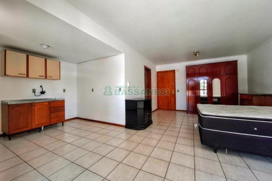 Apartamento com 50m², 1 dormitório, 1 vaga, no bairro Centro em Caxias do Sul para Alugar