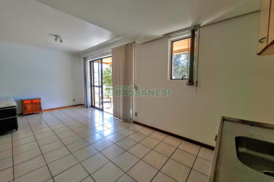 Apartamento com 50m², 1 dormitório, 1 vaga, no bairro Centro em Caxias do Sul para Alugar