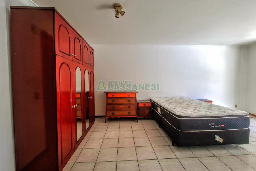 Apartamento com 50m², 1 dormitório, 1 vaga, no bairro Centro em Caxias do Sul para Alugar