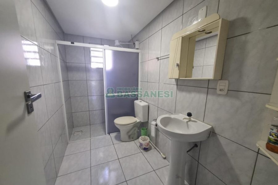 Casa com 80m², no bairro Centro em Caxias do Sul para Alugar