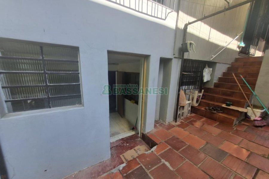 Casa com 80m², no bairro Centro em Caxias do Sul para Alugar