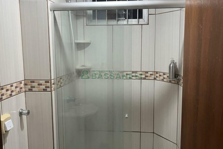 Apartamento com 62m², 2 dormitórios, 1 vaga, no bairro Interlagos em Caxias do Sul para Alugar