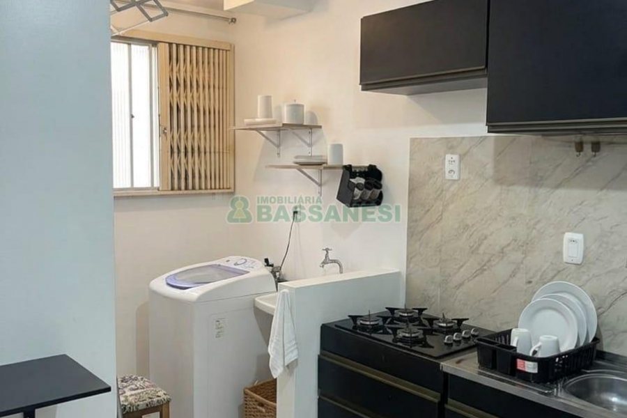 Apartamento com 62m², 2 dormitórios, 1 vaga, no bairro Interlagos em Caxias do Sul para Alugar