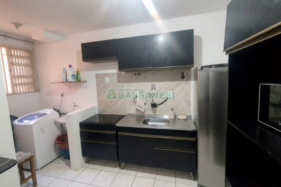 Apartamento com 62m², 2 dormitórios, 1 vaga, no bairro Interlagos em Caxias do Sul para Alugar