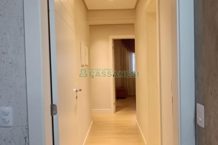 Apto Mobiliado com 152m², 3 dormitórios, 2 vagas, no bairro Panazzolo em Caxias do Sul para Alugar