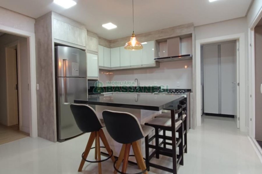Apto Mobiliado com 152m², 3 dormitórios, 2 vagas, no bairro Panazzolo em Caxias do Sul para Alugar