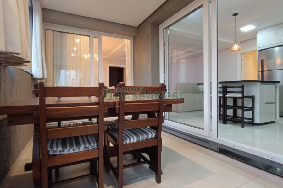 Apto Mobiliado com 152m², 3 dormitórios, 2 vagas, no bairro Panazzolo em Caxias do Sul para Alugar