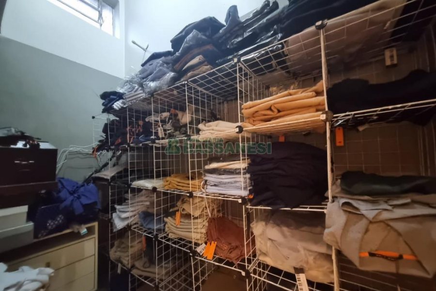 Loja com 115m², no bairro Pio X em Caxias do Sul para Alugar