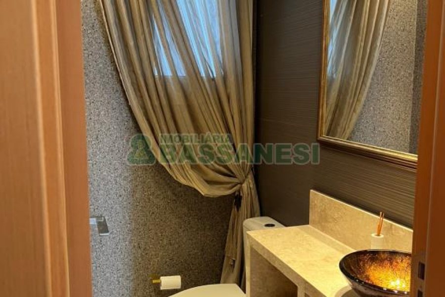 Apto Mobiliado com 80m², 3 dormitórios, 2 vagas, no bairro Madureira em Caxias do Sul para Alugar