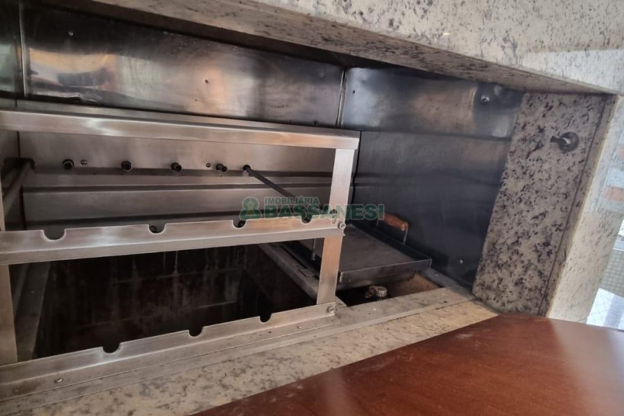 Apartamento com 179m², 3 dormitórios, 3 vagas, no bairro Exposição em Caxias do Sul para Comprar