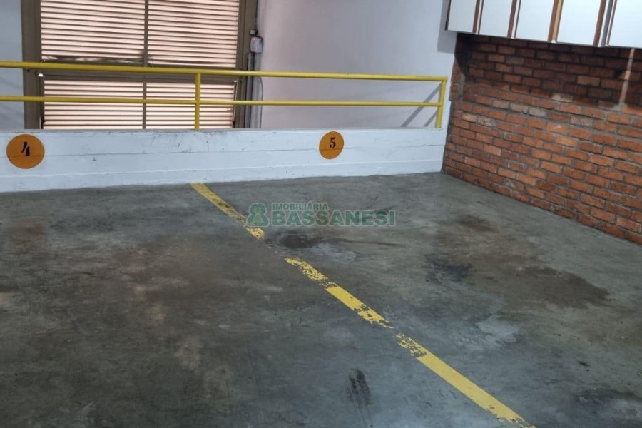 Apartamento com 179m², 3 dormitórios, 3 vagas, no bairro Exposição em Caxias do Sul para Comprar
