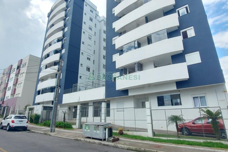 Apto Mobiliado com 54m², 2 dormitórios, no bairro Vila Verde em Caxias do Sul para Alugar