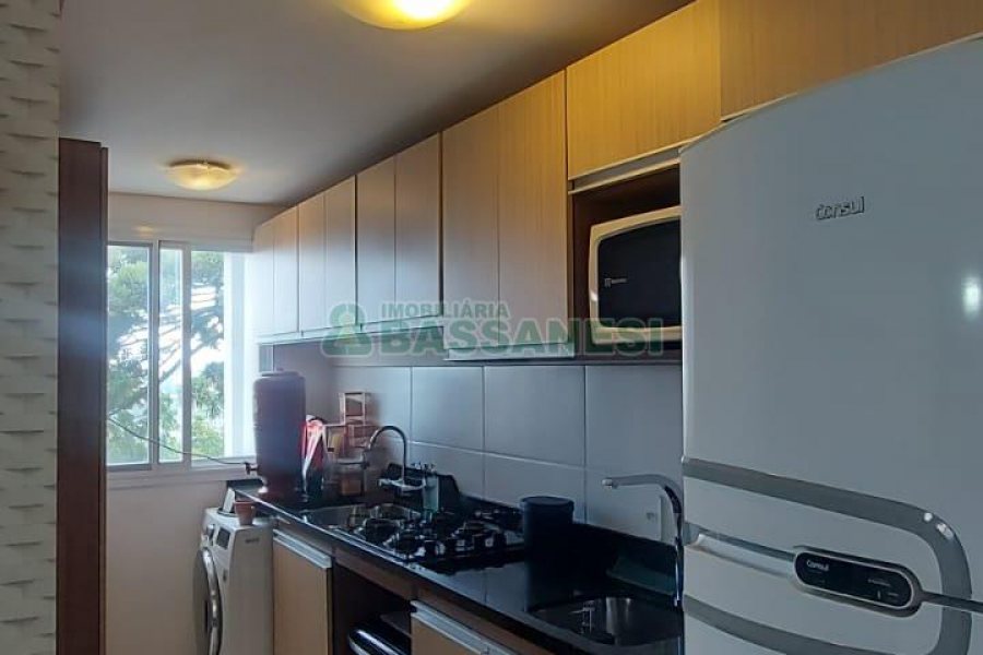 Apto Mobiliado com 54m², 2 dormitórios, no bairro Vila Verde em Caxias do Sul para Alugar