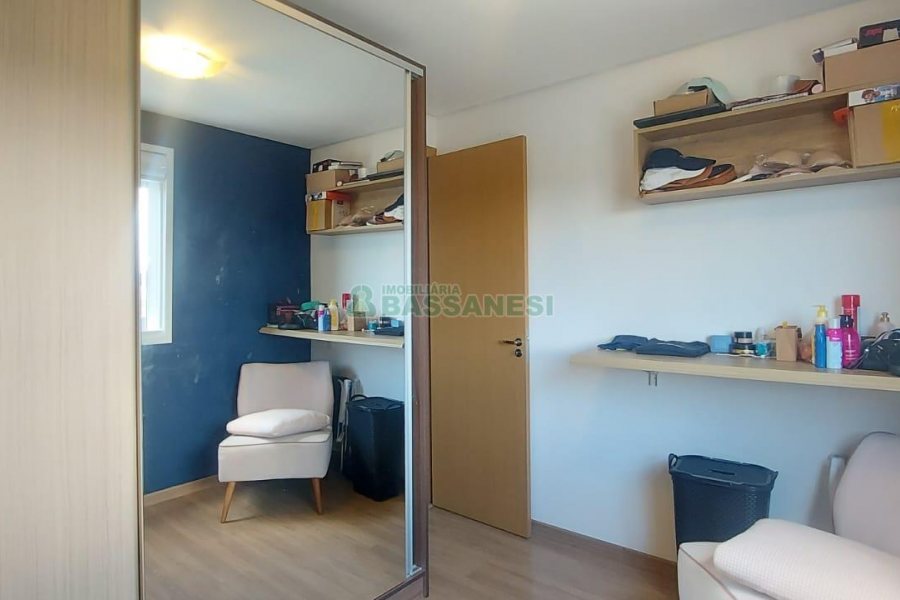 Apto Mobiliado com 54m², 2 dormitórios, no bairro Vila Verde em Caxias do Sul para Alugar