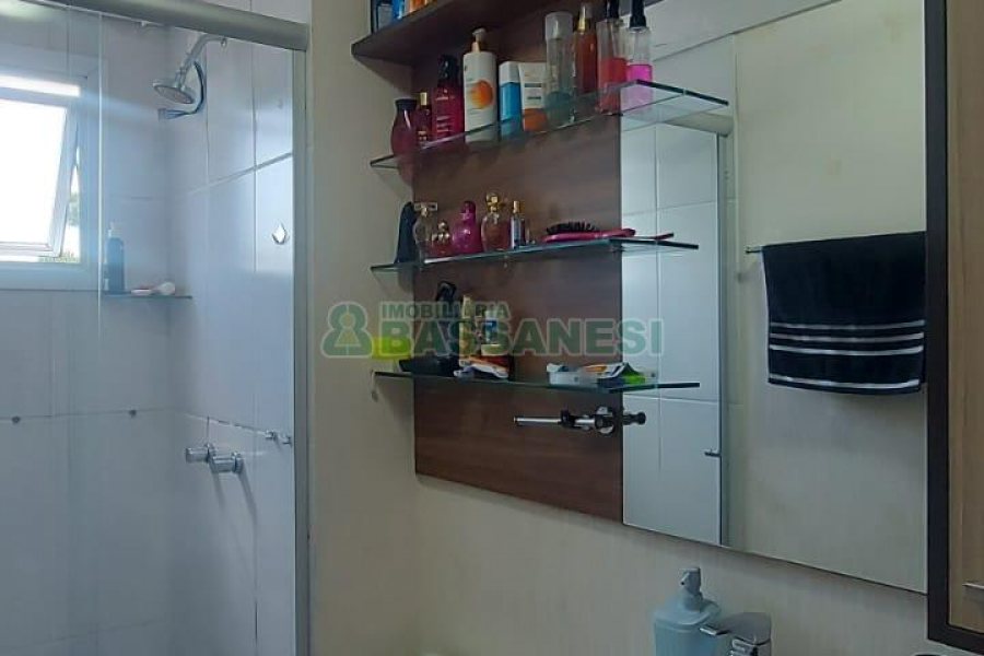 Apto Mobiliado com 54m², 2 dormitórios, no bairro Vila Verde em Caxias do Sul para Alugar