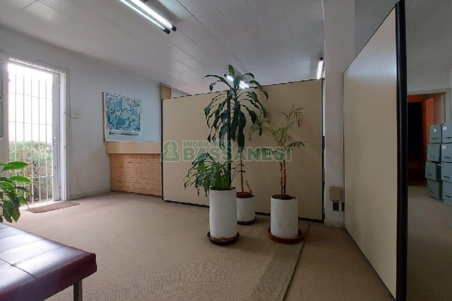 Casa Comercial com 105m², no bairro Centro em Caxias do Sul para Alugar ou Comprar