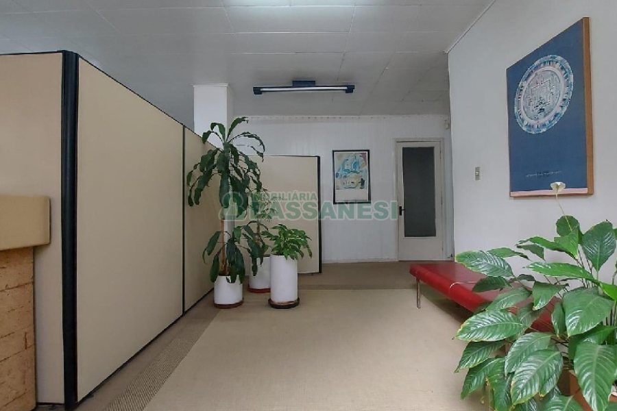 Casa Comercial com 105m², no bairro Centro em Caxias do Sul para Alugar ou Comprar