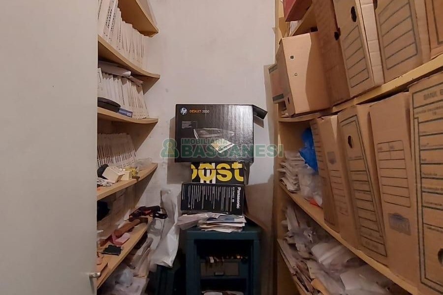 Casa Comercial com 105m², no bairro Centro em Caxias do Sul para Alugar ou Comprar