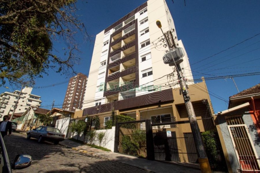 Apartamento com 70m², 2 dormitórios, 2 vagas, no bairro Madureira em Caxias do Sul para Comprar