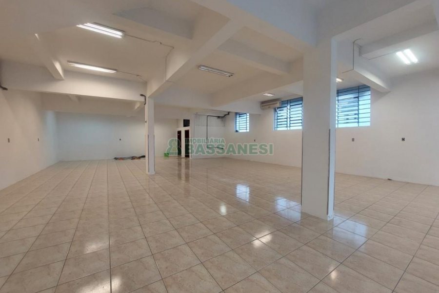 Loja com 200m², no bairro Panazzolo em Caxias do Sul para Alugar