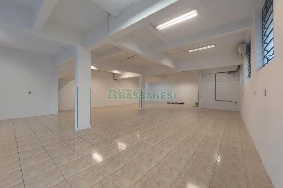 Loja com 200m², no bairro Panazzolo em Caxias do Sul para Alugar