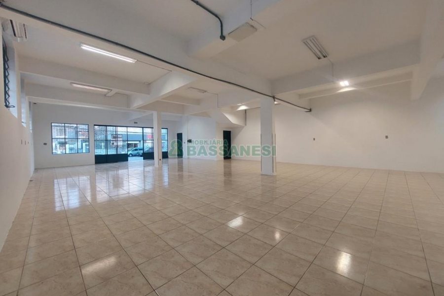 Loja com 200m², no bairro Panazzolo em Caxias do Sul para Alugar