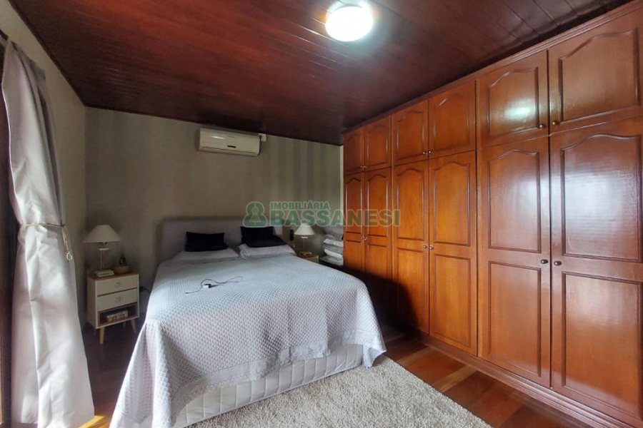 Chácara com 240m², 3 dormitórios, 2 vagas, no bairro Vila Seca em Caxias do Sul para Alugar