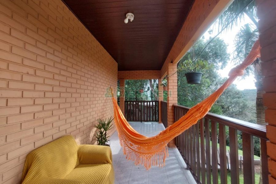 Chácara com 240m², 3 dormitórios, 2 vagas, no bairro Vila Seca em Caxias do Sul para Alugar