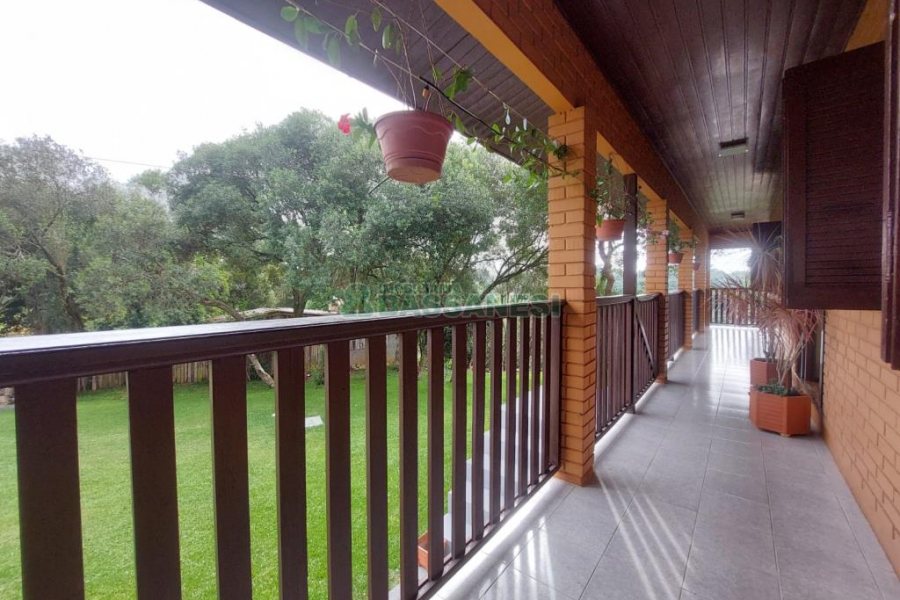 Chácara com 240m², 3 dormitórios, 2 vagas, no bairro Vila Seca em Caxias do Sul para Alugar